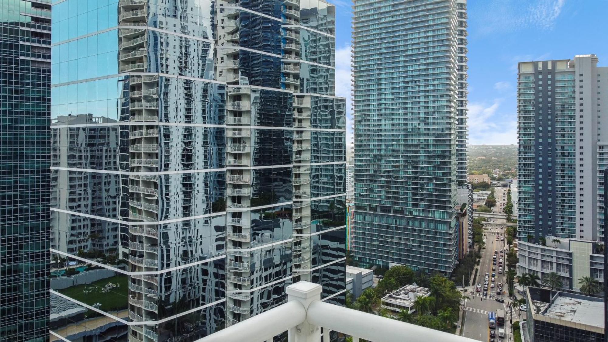 Upscale Brickell 3 Bedroom With Water Views And Free Parking Miami Exterior photo