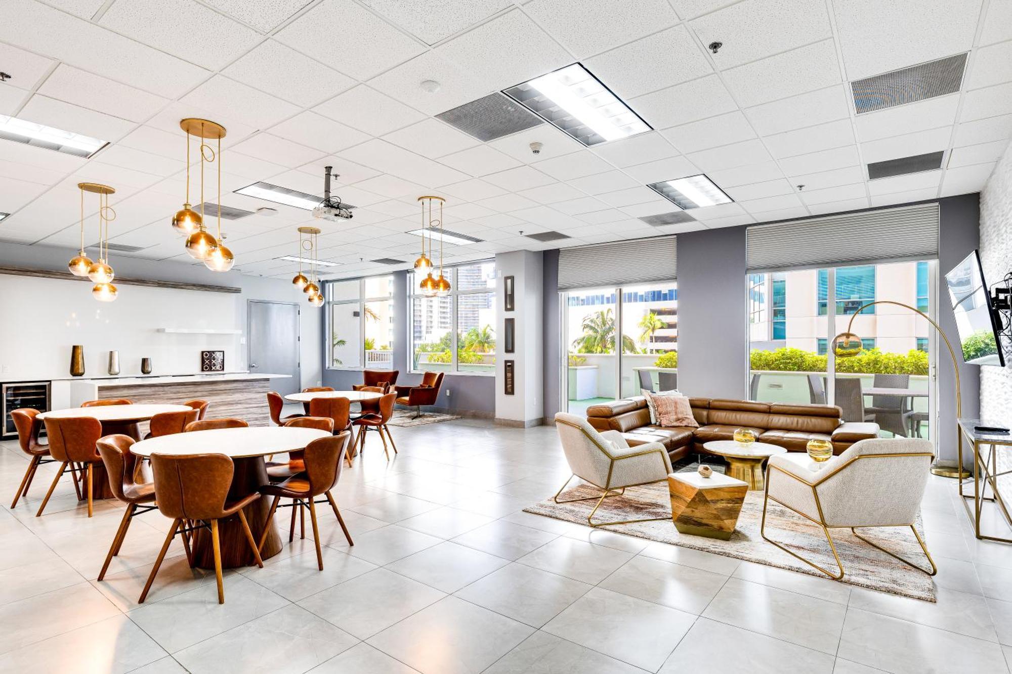 Upscale Brickell 3 Bedroom With Water Views And Free Parking Miami Exterior photo