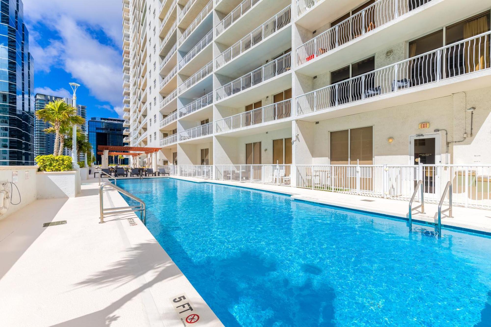 Upscale Brickell 3 Bedroom With Water Views And Free Parking Miami Exterior photo