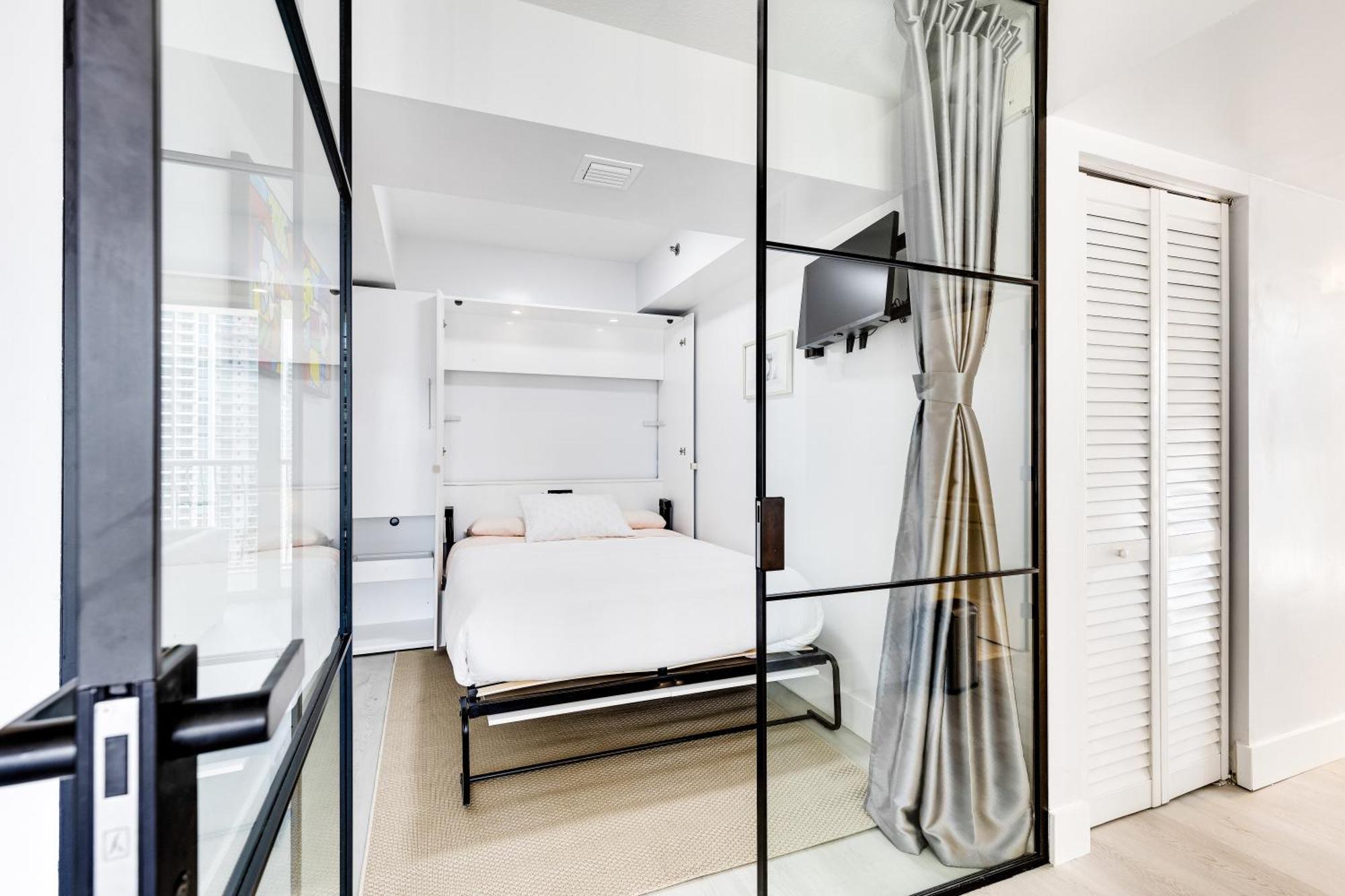 Upscale Brickell 3 Bedroom With Water Views And Free Parking Miami Exterior photo