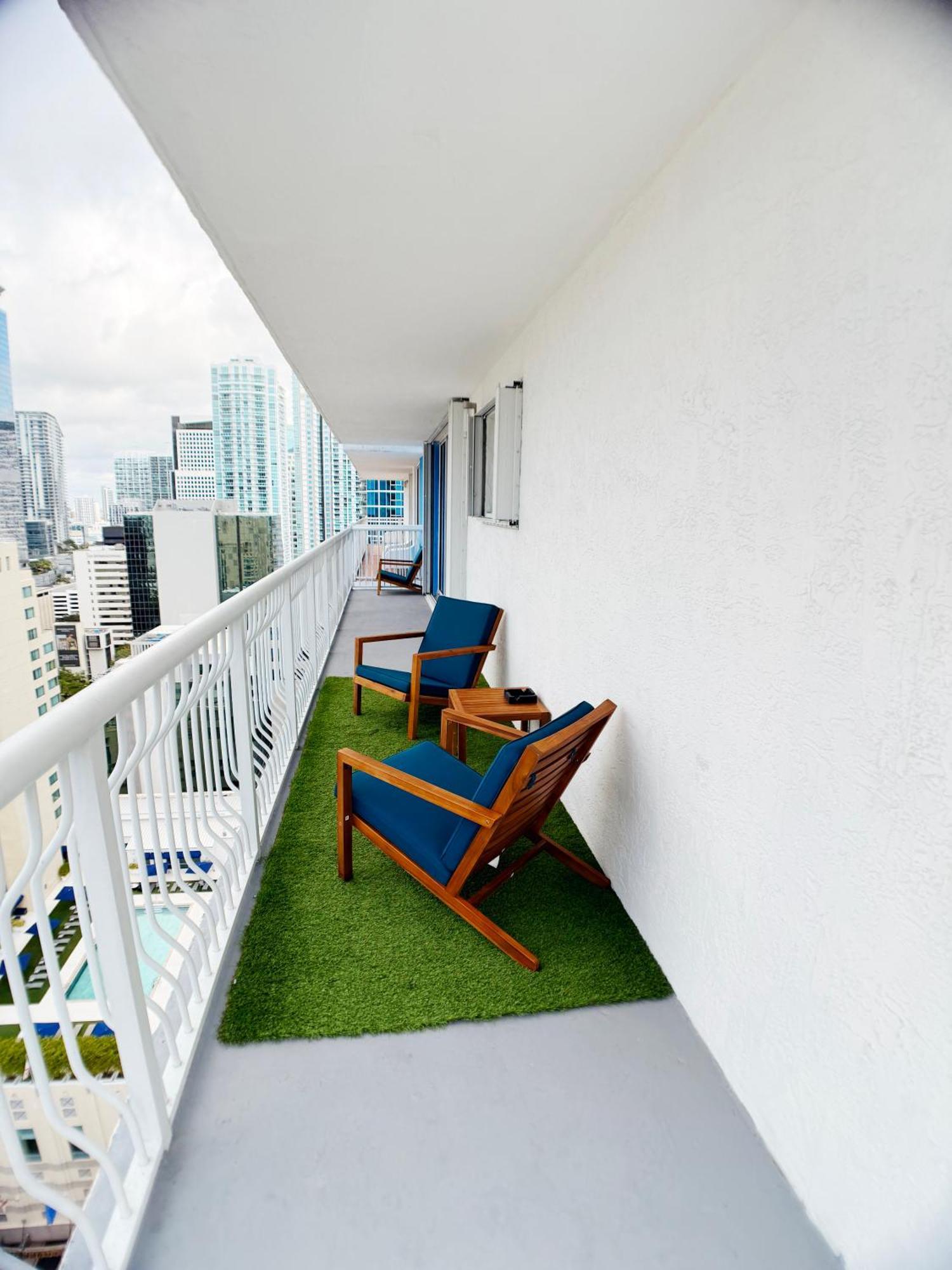 Upscale Brickell 3 Bedroom With Water Views And Free Parking Miami Exterior photo